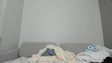 Asylai but you can call me Aila online show from 09-18-25, 12:51