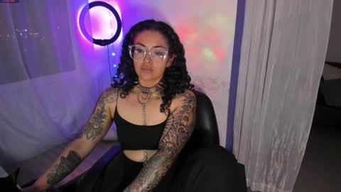 Snapshot of witchofhearts chatting on 01-30-25, 12:18 Luna Violeta A r t i s t online show from 01-30-25, 12:18