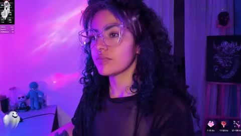 Snapshot of witchofhearts chatting on 02-24-25, 01:57 Luna Violeta A r t i s t online show from 02-24-25, 01:57