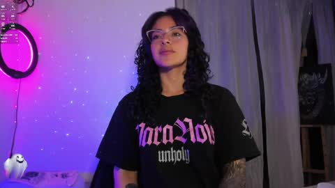 Snapshot of witchofhearts chatting on 03-09-25, 11:35 Luna Violeta A r t i s t online show from 03-09-25, 11:35