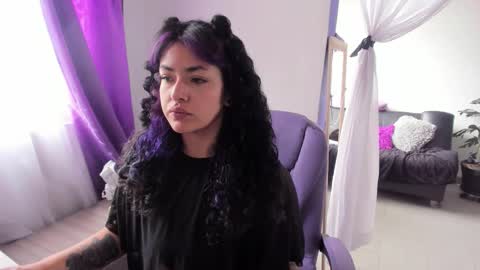Snapshot of witchofhearts chatting on 10-01-25, 03:51 Luna Violeta A r t i s t online show from 10-01-25, 03:51