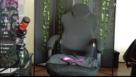 Amanda online show from 01-26-25, 06:48