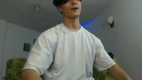 Ken online show from 02-11-25, 01:31