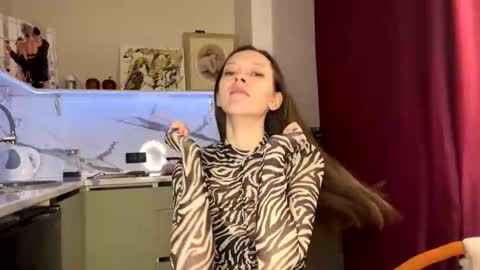 Isobelle online show from 01-25-25, 12:37