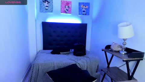 Snapshot of wiz_maleja chatting on 03-10-25, 02:16 MALEJA online show from 03-10-25, 02:16