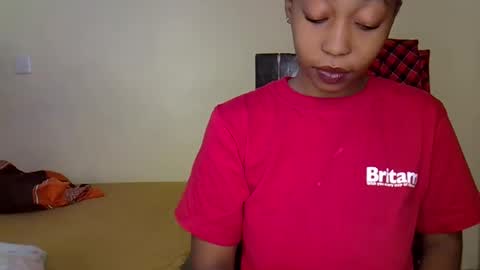 Snapshot of wizzia_khalifa chatting on 01-19-25, 02:06 girlie o online show from 01-19-25, 02:06