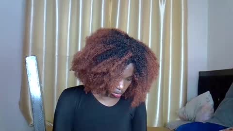 Snapshot of wizzia_khalifa chatting on 02-10-25, 05:09 girlie o online show from 02-10-25, 05:09