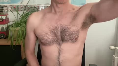 Snapshot of wladsexy88 chatting on 02-14-25, 03:36 Wladsexy88 online show from 02-14-25, 03:36