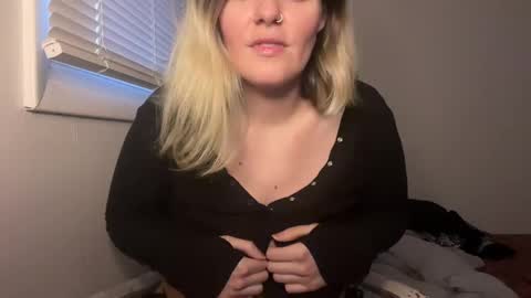 Moth online show from 01-03-25, 10:19