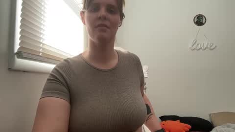 Moth online show from 01-09-25, 04:49