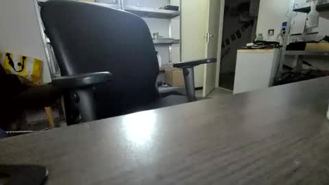 wnhz27 online show from 10-23-25, 11:24