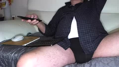 wobbel online show from 12-25-24, 04:32