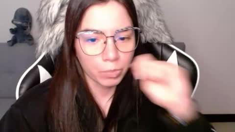 Alex online show from 01-10-26, 02:24