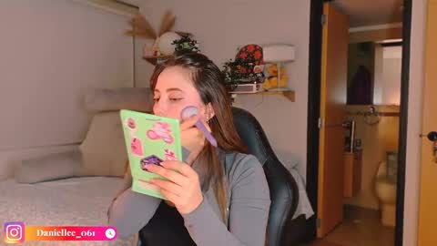   online show from 04-17-26, 02:25