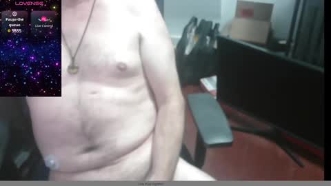 woodworker6473 online show from 01-05-25, 09:36