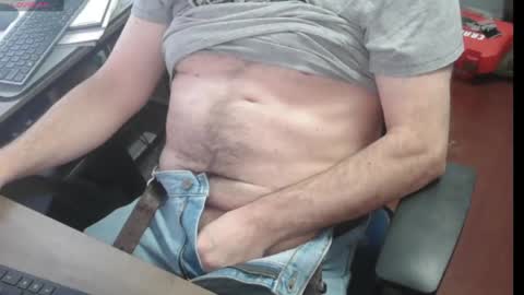 woodworker6473 online show from 03-05-25, 05:08