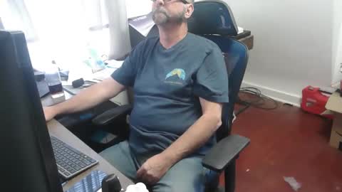 woodworker6473 online show from 10-16-25, 12:39