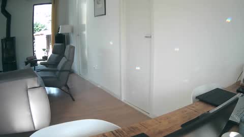 Snapshot of woodwurm chatting on 03-07-25, 10:24 woodwurm and Snoeske online show from 03-07-25, 10:24