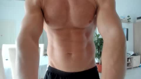 Wolfie online show from 11-06-25, 07:31