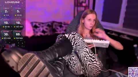 Arnika and Simon online show from 11-14-25, 11:46