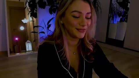 Snapshot of worldsbaby chatting on 02-03-25, 08:03 worldsbaby online show from 02-03-25, 08:03