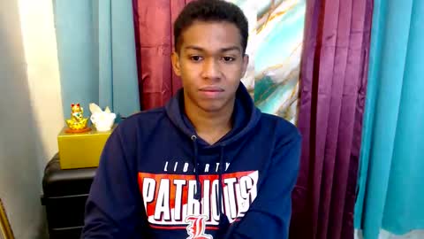 Snapshot of worshipmycockxxx chatting on 01-12-26, 08:14 Josh This is my new account now online show from 01-12-26, 08:14