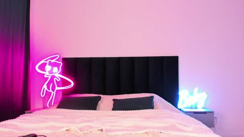 Emi online show from 12-19-24, 08:23