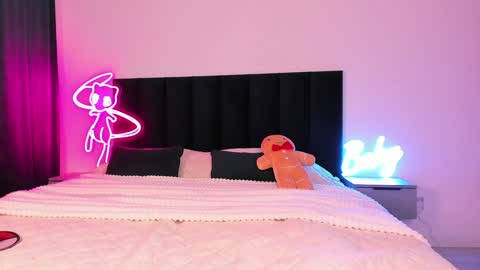 Emi online show from 12-27-24, 02:58