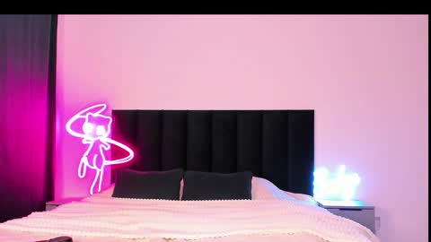 Emi online show from 02-18-25, 08:16