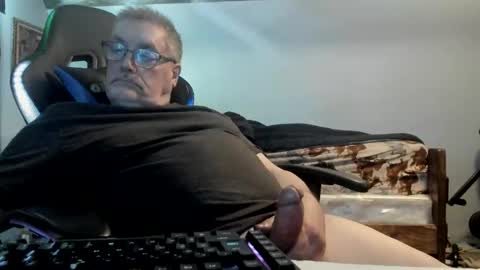 wowsers2022 online show from 04-22-26, 04:08