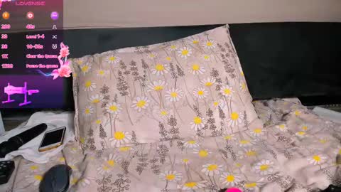 Snapshot of wowsquirt chatting on 02-20-25, 09:55              online show from 02-20-25, 09:55