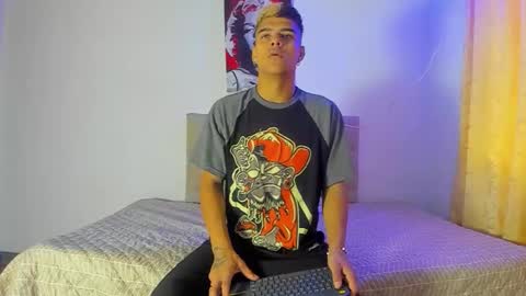 Snapshot of wyatt_2 chatting on 09-18-25, 11:45 wyatt online show from 09-18-25, 11:45