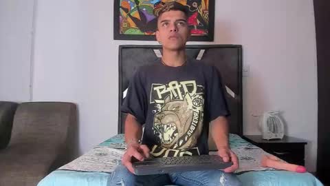 Snapshot of wyatt_2 chatting on 10-26-25, 12:55 wyatt online show from 10-26-25, 12:55