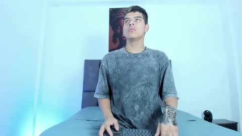 Snapshot of wyatt_2 chatting on 11-14-25, 11:53 wyatt online show from 11-14-25, 11:53