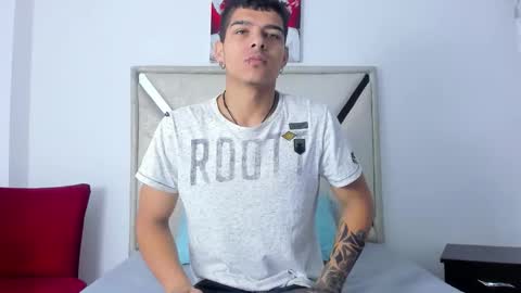 Snapshot of wyatt_2 chatting on 12-04-25, 12:03 wyatt online show from 12-04-25, 12:03