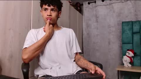 wyatt online show from 01-10-25, 02:46