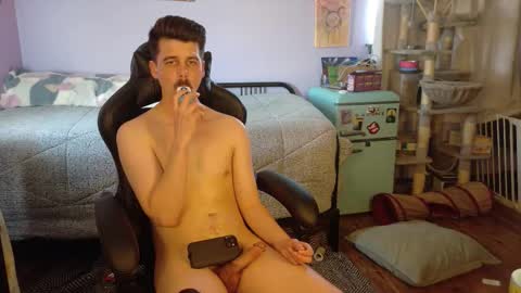 Wyatt online show from 12-13-25, 08:58