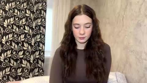 Snapshot of wynonasirin chatting on 10-11-25, 12:26 Margo online show from 10-11-25, 12:26