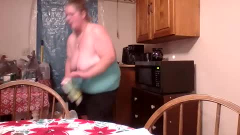 Snapshot of x0_jade chatting on 11-27-25, 04:25 x0_jade online show from 11-27-25, 04:25