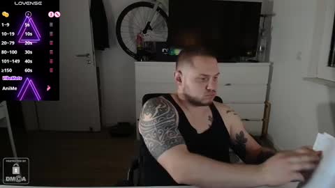 x19marco93x online show from 03-06-25, 07:21