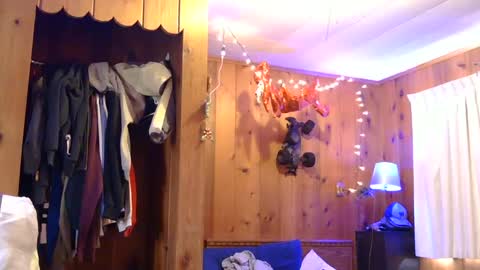 Snapshot of x2kayx2 chatting on 10-12-25, 06:51 x2kayx2 online show from 10-12-25, 06:51