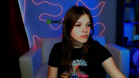 Snapshot of x_alexia_x chatting on 05-18-26, 11:05 x_alexia_x online show from 05-18-26, 11:05