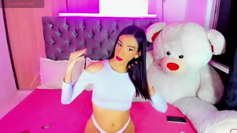 Snapshot of x_indomitable1 chatting on 01-25-25, 08:10 Maria Juliana online show from 01-25-25, 08:10