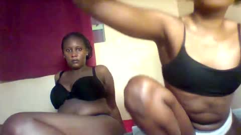 Snapshot of x_melanine chatting on 09-26-25, 12:42 X melanine online show from 09-26-25, 12:42