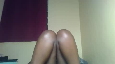 Snapshot of x_melanine chatting on 11-19-25, 01:00 X melanine online show from 11-19-25, 01:00