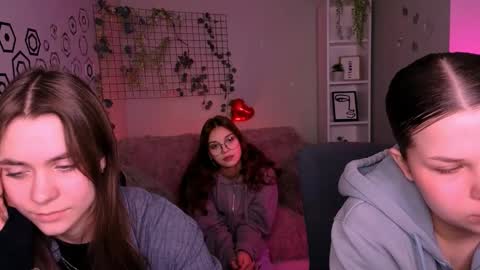 Snapshot of x_yasmin_x chatting on 02-23-26, 10:45 Yasmin online show from 02-23-26, 10:45