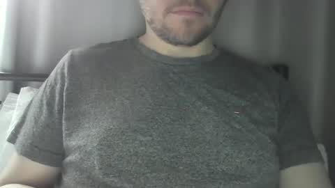 Snapshot of x_yes chatting on 12-17-24, 10:55 x_yes online show from 12-17-24, 10:55