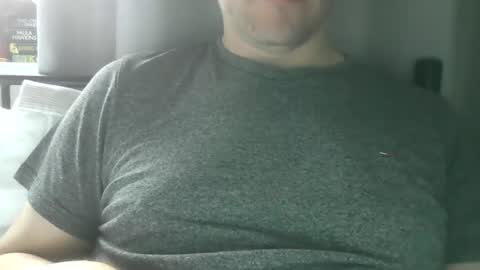 Snapshot of x_yes chatting on 10-10-25, 01:10 x_yes online show from 10-10-25, 01:10