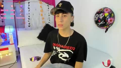 xaanderGrey online show from 10-24-25, 07:43