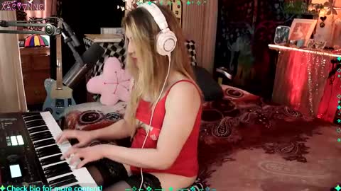 Xaevynne  Sometimes Milla Milla The Cute as a Buttom Brunette     online show from 02-15-25, 08:00